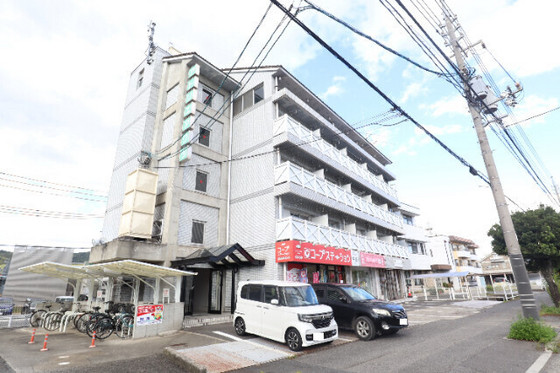 アトリエ・アクツ