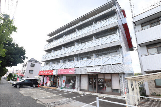 アトリエ・アクツ