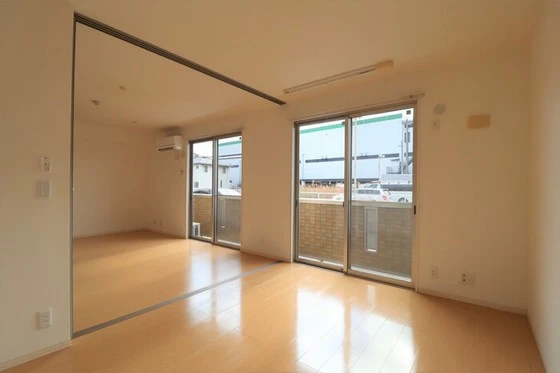 リバーパレス B棟