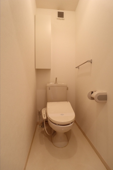 リバーパレス B棟