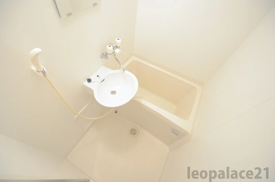 レオパレスウイング近藤Ⅰ