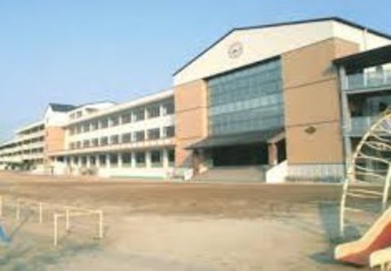 レオパレスレクエルド大町Ⅲ