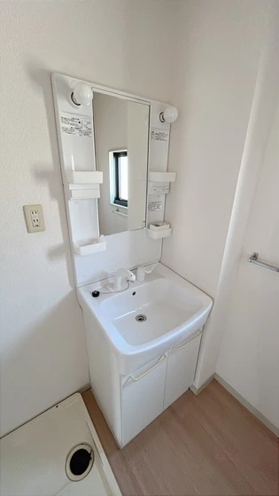 リバティ津高南館 B