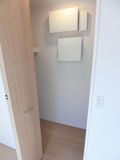 フェリーチェ亀山 B棟