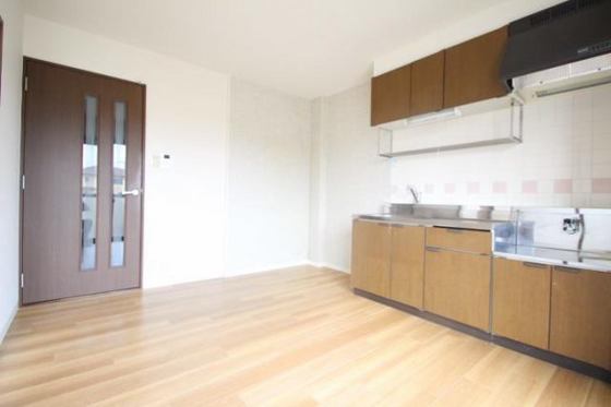 ガーデンハイツ福島D棟