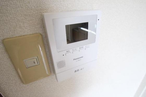 ガーデンハイツ福島D棟