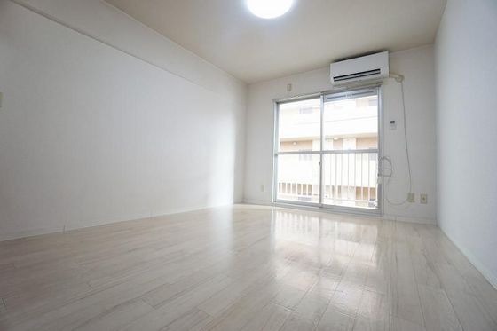 メモリアルハイツ