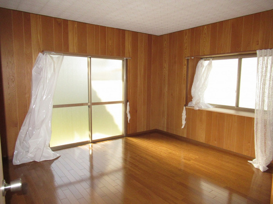 戸坂大上4丁目貸家