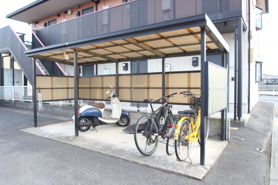 フローラル東岡山B