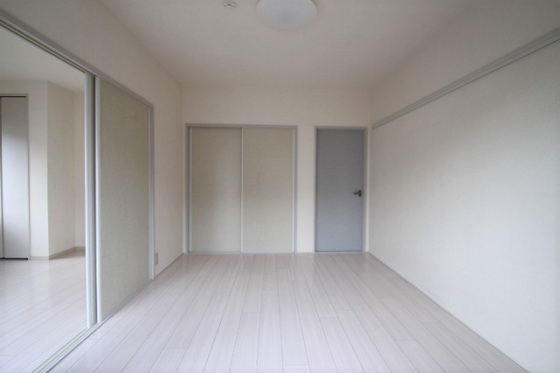 フローラル東岡山B