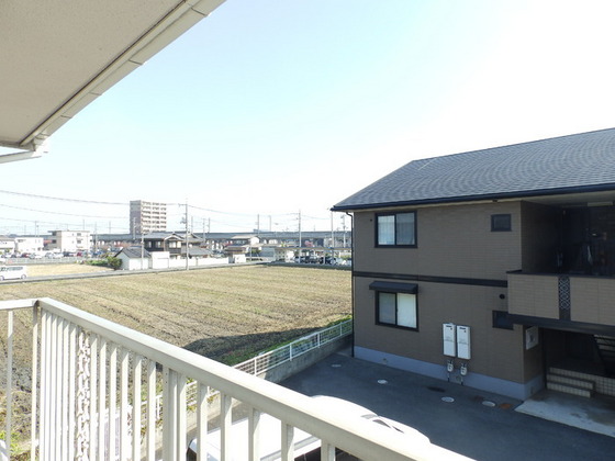 プレジール三宅 A棟