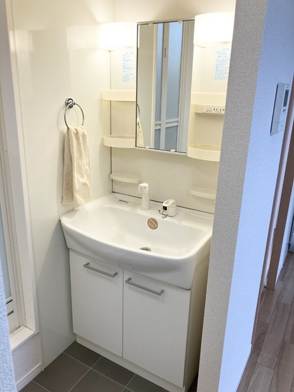 プレジール三宅 A棟