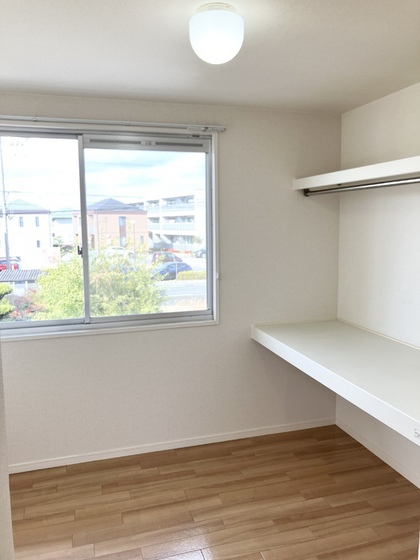 プレジール三宅 A棟