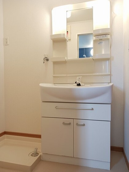 ブリーゼ イズミ B棟