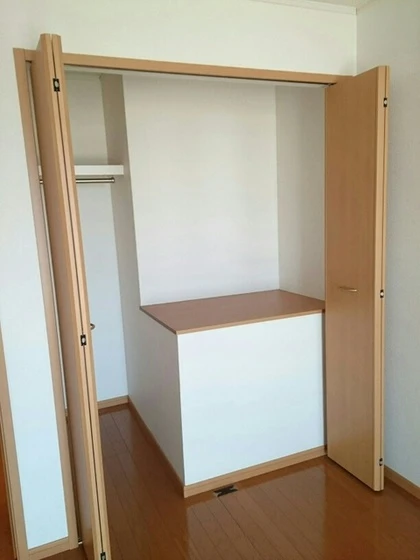 ブリーゼ イズミ B棟