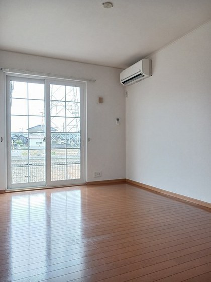 ブリーゼ イズミ B棟