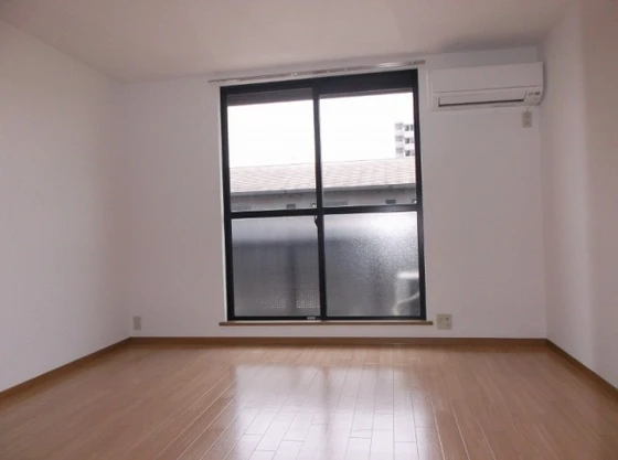 ダンディライオン西市 B