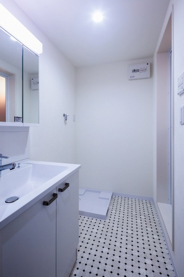 アドバンス中広町