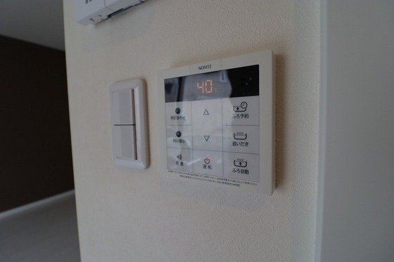 メゾネット八幡 A棟