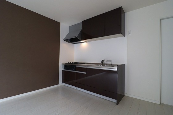 メゾネット八幡 A棟