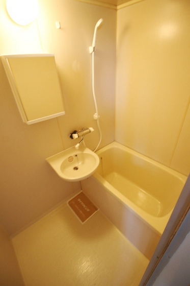 サンシャイン雄町 B棟