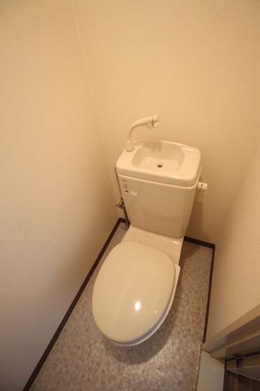 サンシャイン雄町 B棟