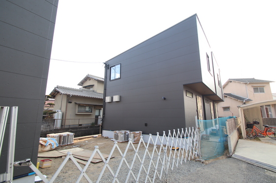 大安寺南町2丁目タウンハウス