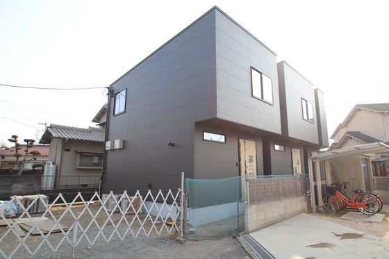 大安寺南町2丁目タウンハウス