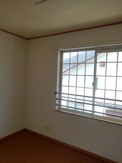 シャルム・アベニール 壱番館