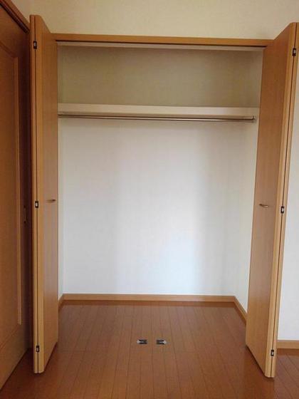 シャルム・アベニール 壱番館