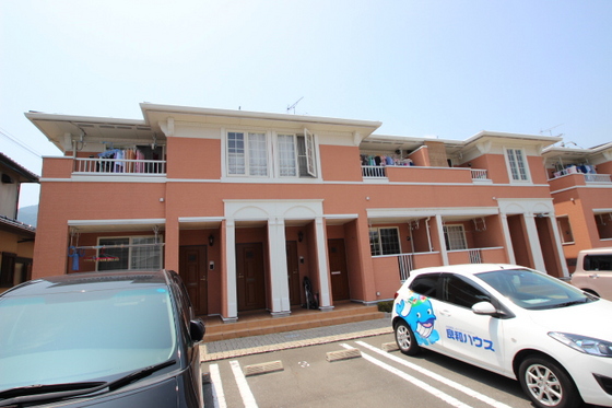 シャルム・アベニール 壱番館