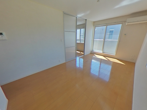 シャルマン隅の浜