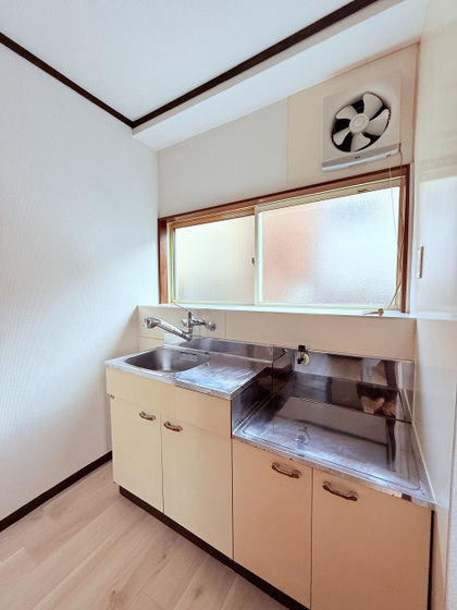 スカイハイツ黄金山B棟