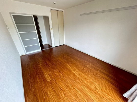 ウエストヒルズD