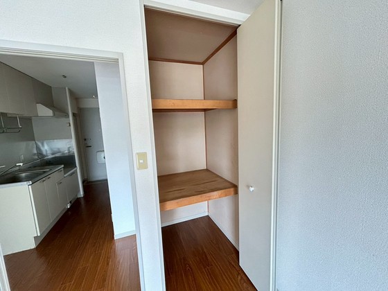 ウエストヒルズD