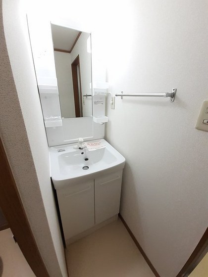 グランデール B