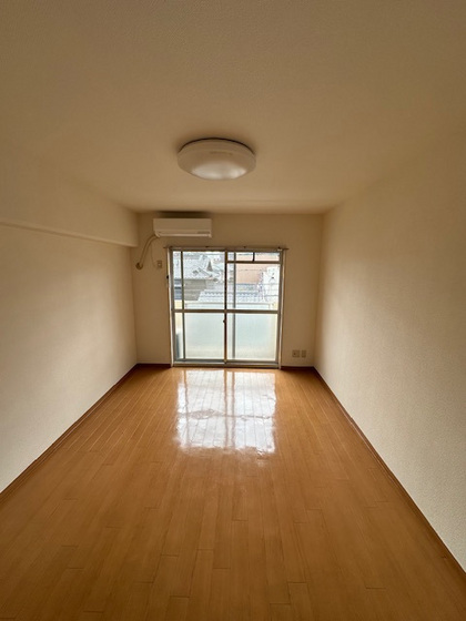 プレアール岡山医大東