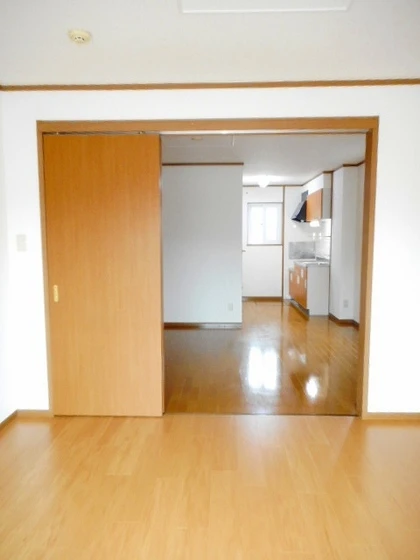 ファミール彦崎