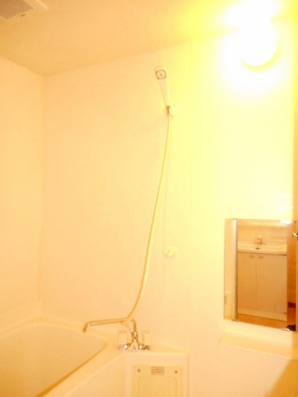 ファミール彦崎