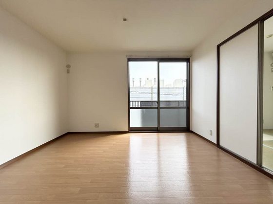 ラ・パーチェ ナガオカ D棟