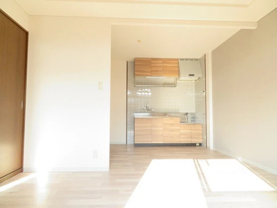 ニューエクセル三宅 E