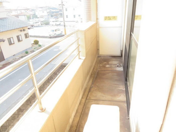 ニューエクセル三宅 E