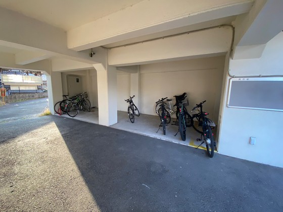 ピア サテライト