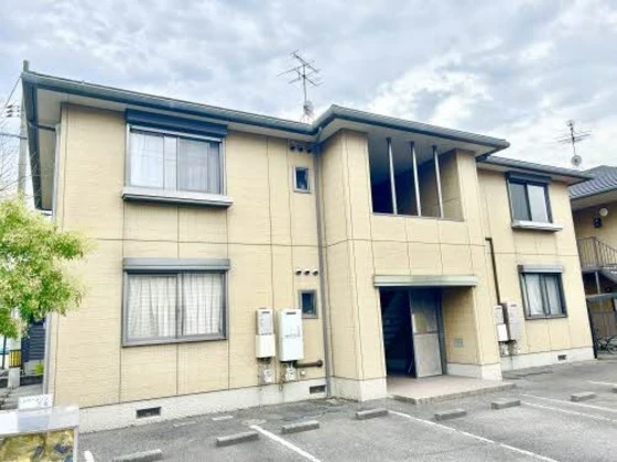 シャーメゾン万富 A棟