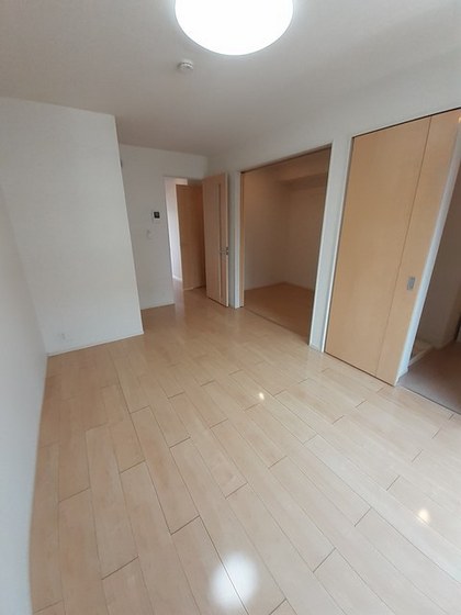 ヴィラ・マウントワン上東 B