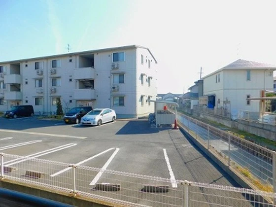 セジュール三宅 D棟