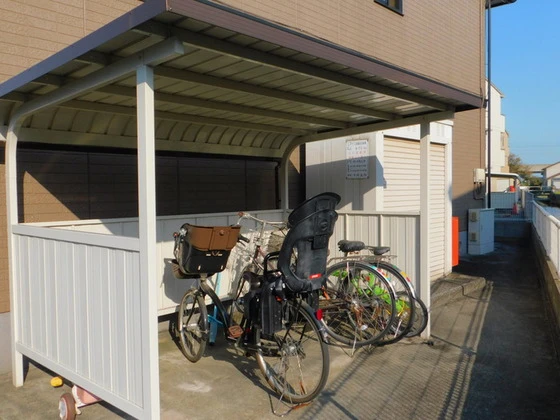 セジュール三宅 D棟