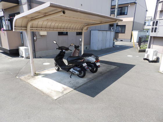 スターライト中央 C棟