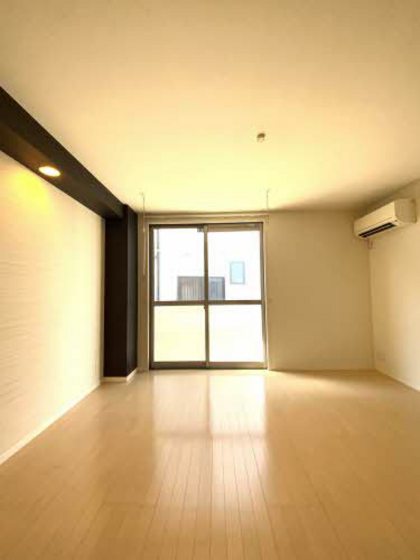 シャーメゾン新保 B棟