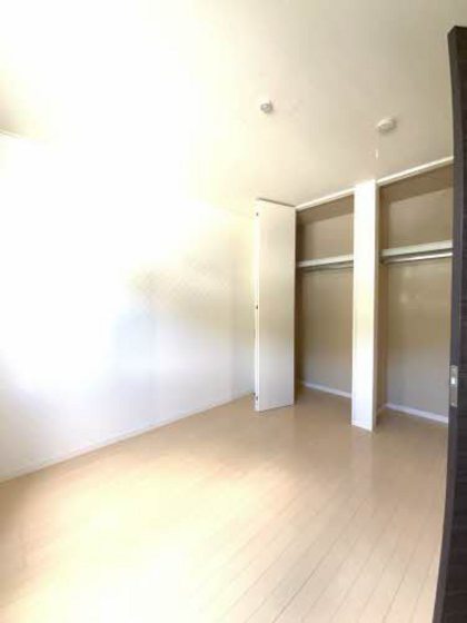 シャーメゾン新保 B棟